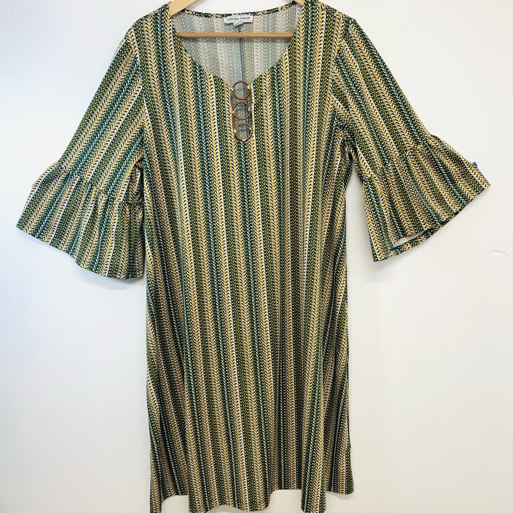 Chelsea Taylor Shift A Line Dress 2X  Geometric Green Ruffle Sleeve Below Knee O